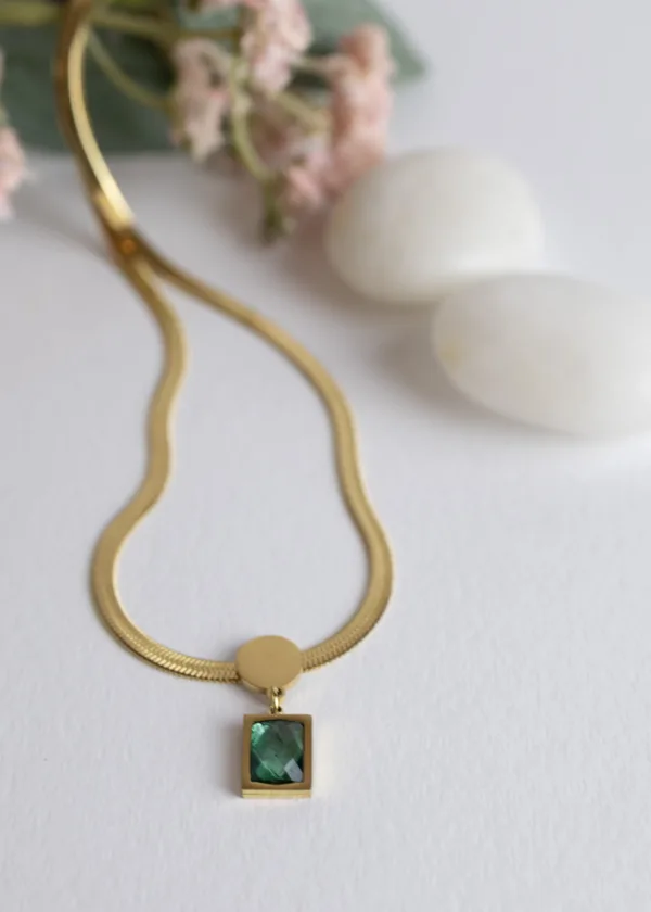 Lively back chain with zircon