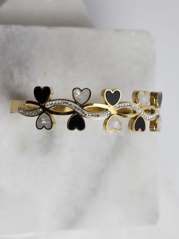Black and white heart bracelet