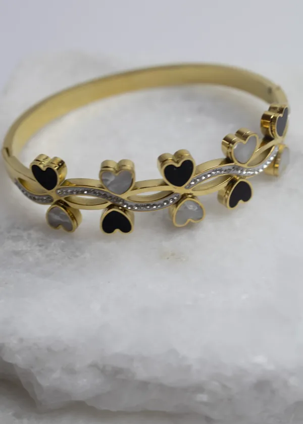 Black and white heart bracelet
