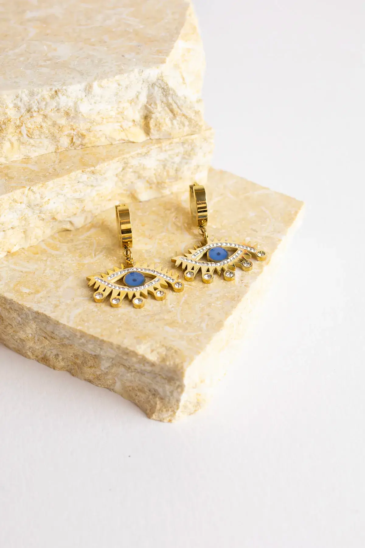 Eye earring with lobes - Image 2