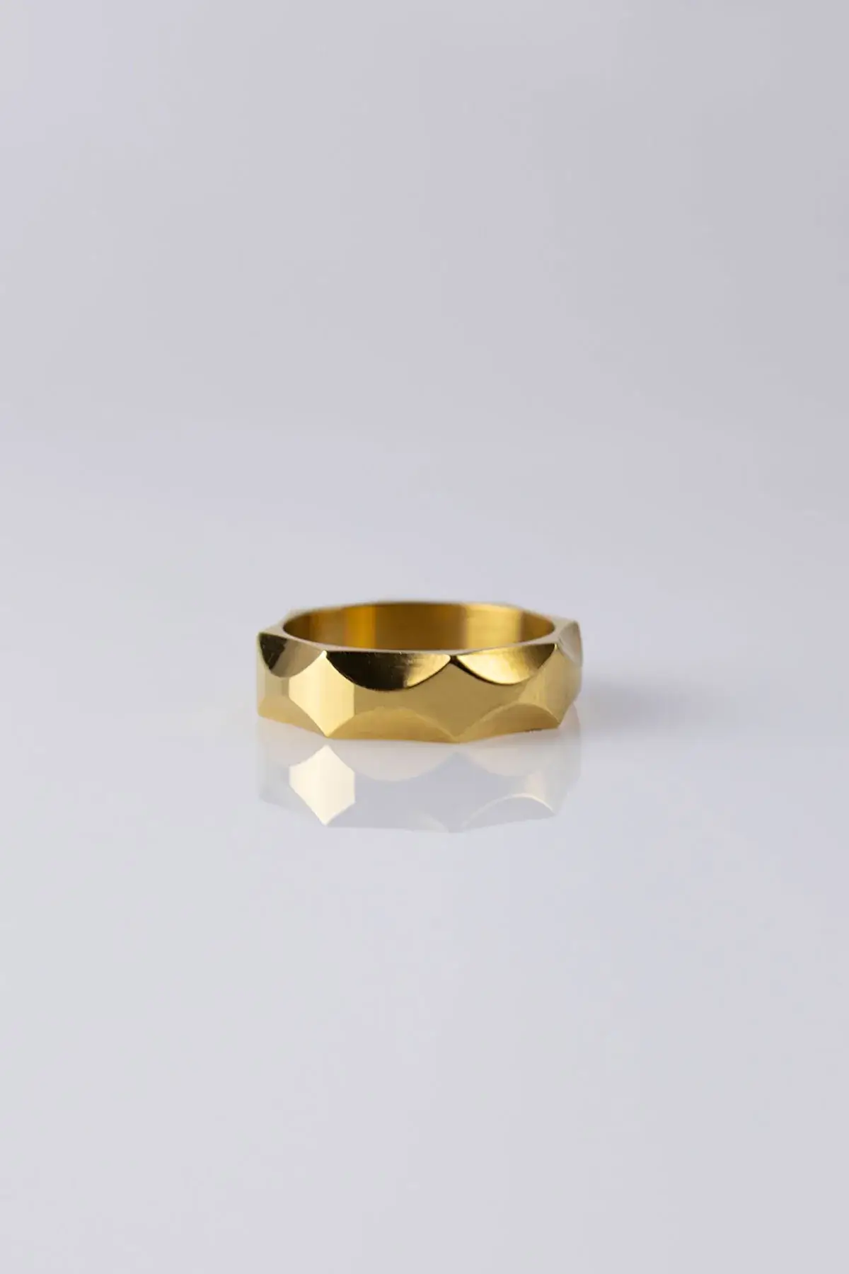 Ribbed ring