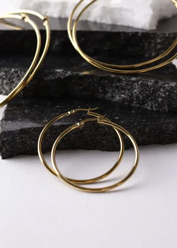 Round earring