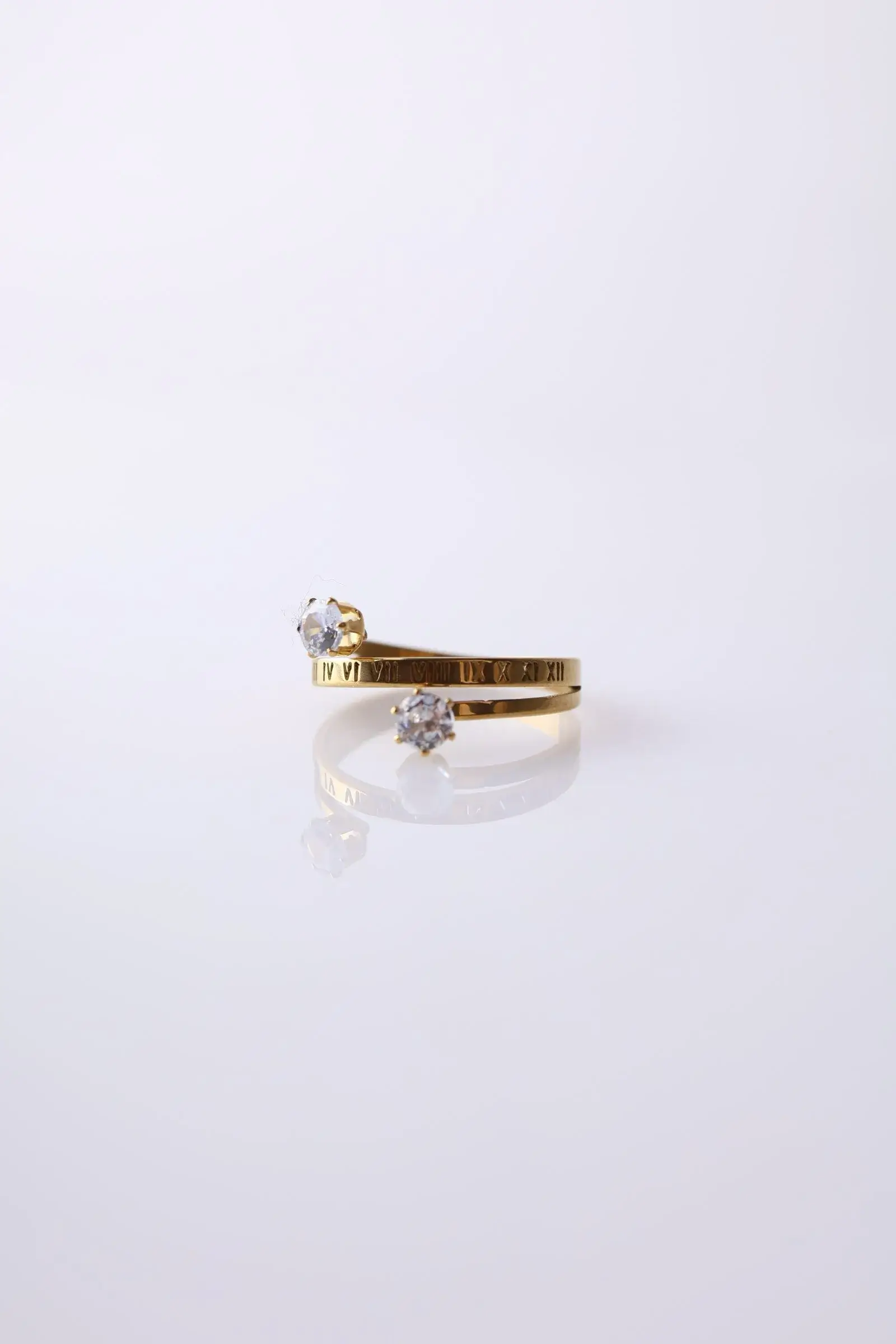 Open ring with Latin numbers and two zirconium lobes - Image 3